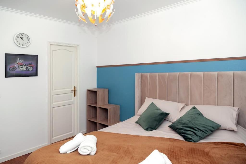 Elegant Appartement Aux Portes De Paris Saint-Ouen  Exterior photo